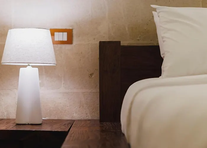 Dimora Castelvecchio-sassi Di Nyaraló